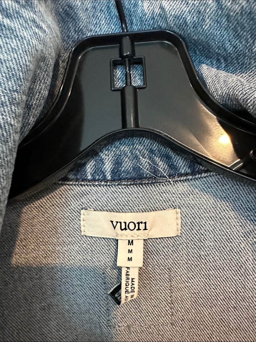 Vuori Women's Oversized Light Blue Denim Jacket - Picture 3 of 5